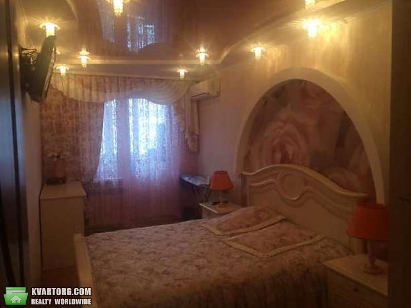 Sell 3-room apartment. Киев,  Гната Юры — photo 2