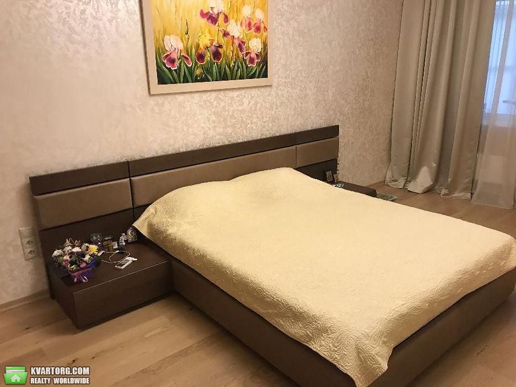 Rent out 3-room apartment. Киев,  Шамрыло — photo 3