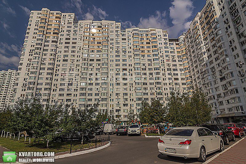 Rent out 3-room apartment. Киев, Николая Бажана — photo 1