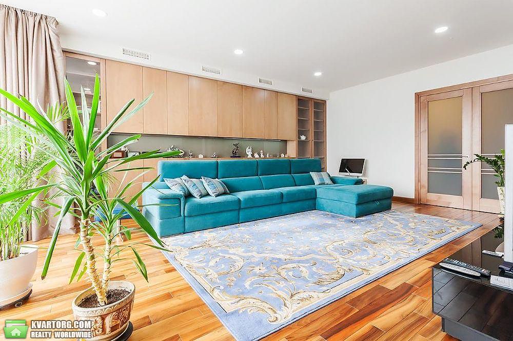 Rent out 4-room apartment. Киев,  Институтская — photo 9