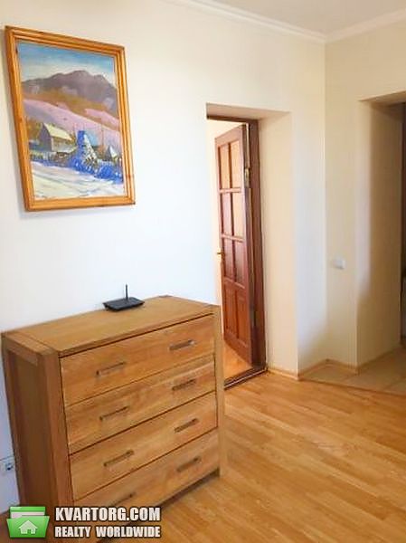 Rent out 3-room apartment. Киев,  Борщаговская — photo 6