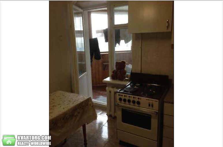 Rent out 3-room apartment. Киев,  Львовская — photo 4
