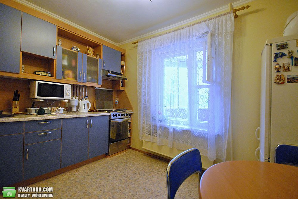 Sell 3-room apartment. Киев,  Декабристов — photo 1