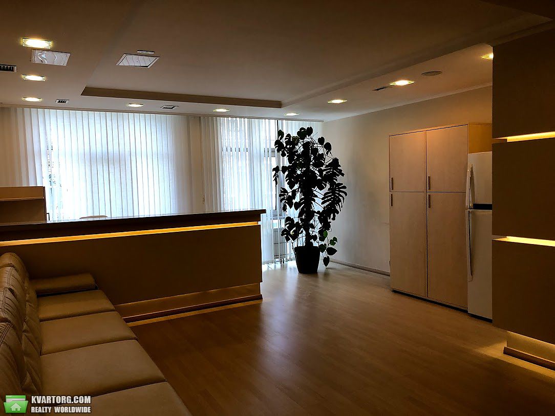 Rent out office. Киев,  Гончара — photo 1