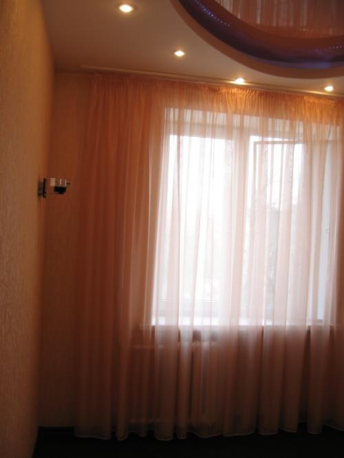 Rent out 1-room apartment. Днепропетровск, Космонавтов — photo 1