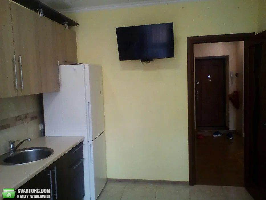 Rent out 1-room apartment. Львов, Демнянська — photo 3