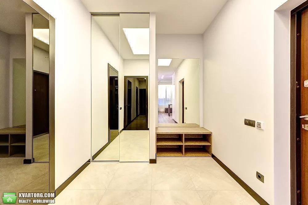Rent out 2-room apartment. Киев, Деловая — photo 4