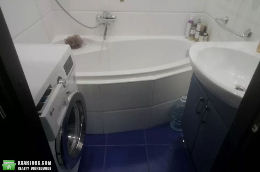 Rent out 3-room apartment. Киев,  Большая Васильковская — photo 2