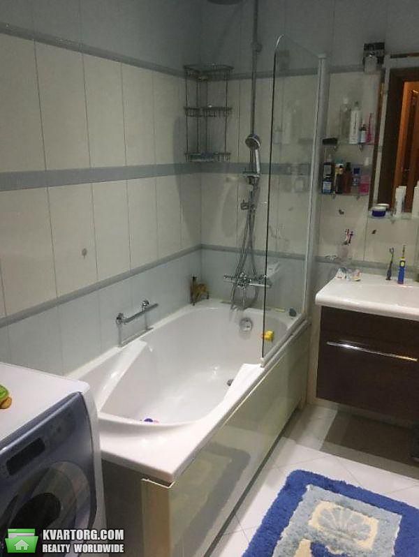 Rent out 3-room apartment. Киев,  Оболонская наб — photo 9