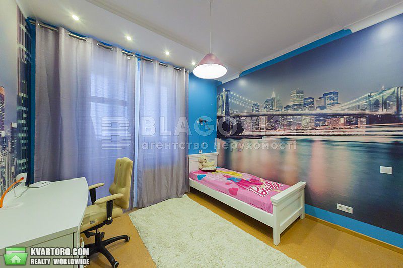 Sell 4-room apartment. Киев,  Лабораторный пер — photo 4