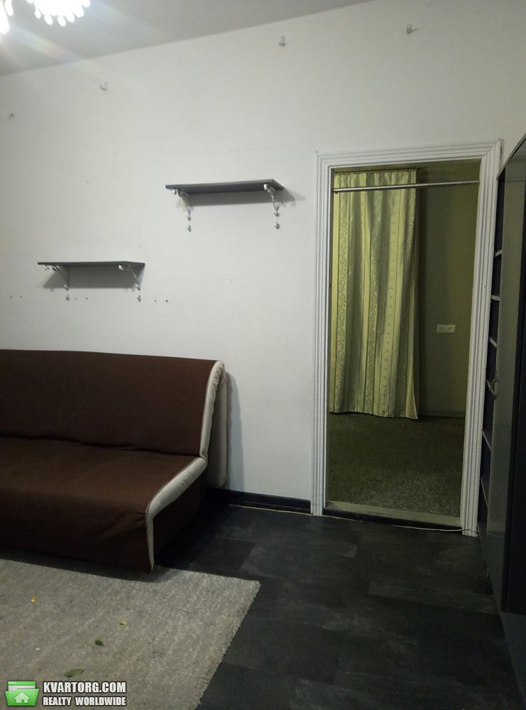 Rent out 2-room apartment. Киев,  Ольжича — photo 1