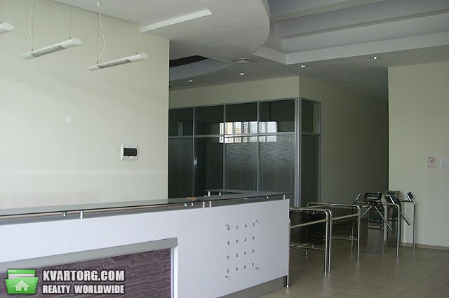 Rent out office. Киев, ул. Сурикова — photo 1