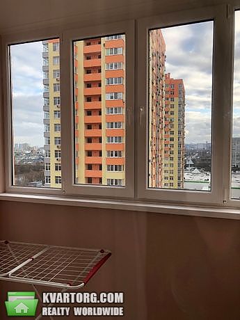 Rent out 1-room apartment. Киев, Семьи Кульженко — photo 8