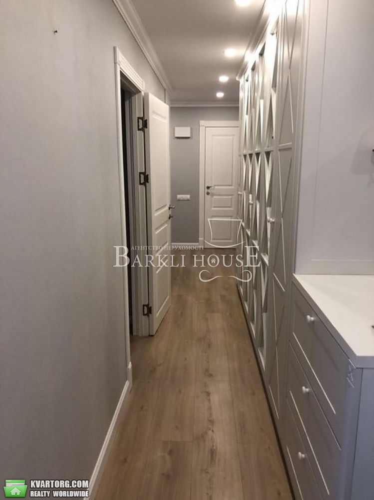 Rent out 3-room apartment. Киев,  Перова бул — photo 10