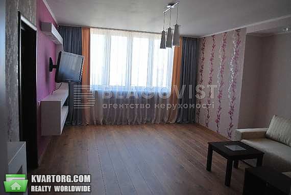 Rent out 3-room apartment. Киев,  Срибнокильская — photo 2