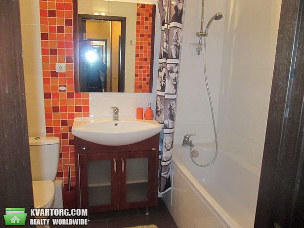 Rent out 2-room apartment. Киев,  Саперно-Слободская — photo 6