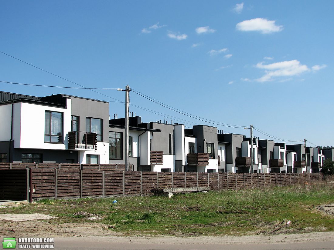 Sell house. Львов,  Весняна — photo 1