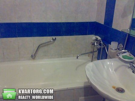 Rent out 3-room apartment. Киев, Коллекторная — photo 7