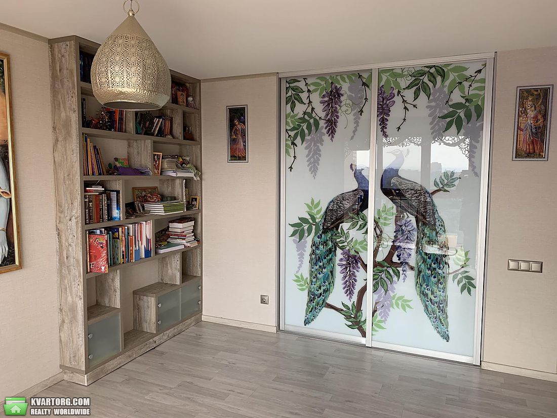 Sell 3-room apartment. Украинка,  Сосновая — photo 1