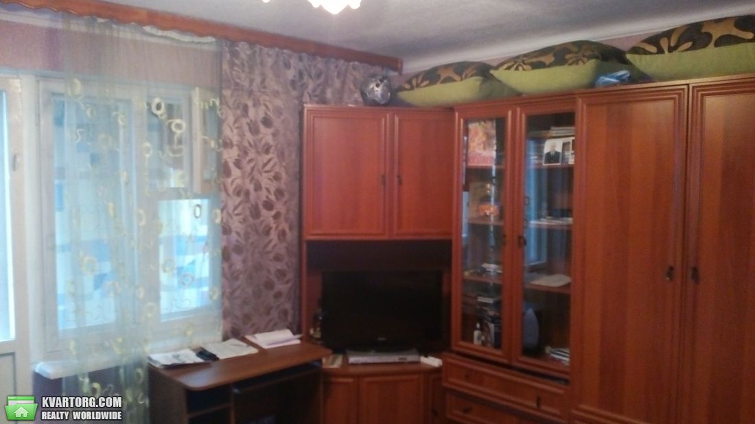 Sell 1-room apartment. Киев,  Воссоединения пр — photo 4