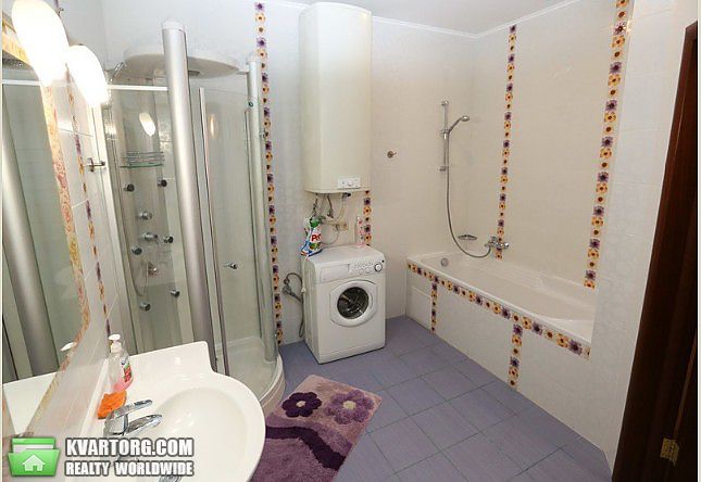 Rent out 3-room apartment. Киев,  Щорса — photo 1