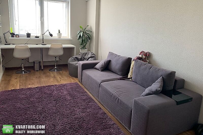 Sell 2-room apartment. Киев,  Воскресенская — photo 2