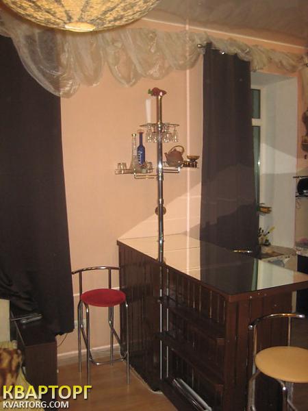 Rent out 1-room apartment. Киев,  метро Контрактовая пл — photo 2