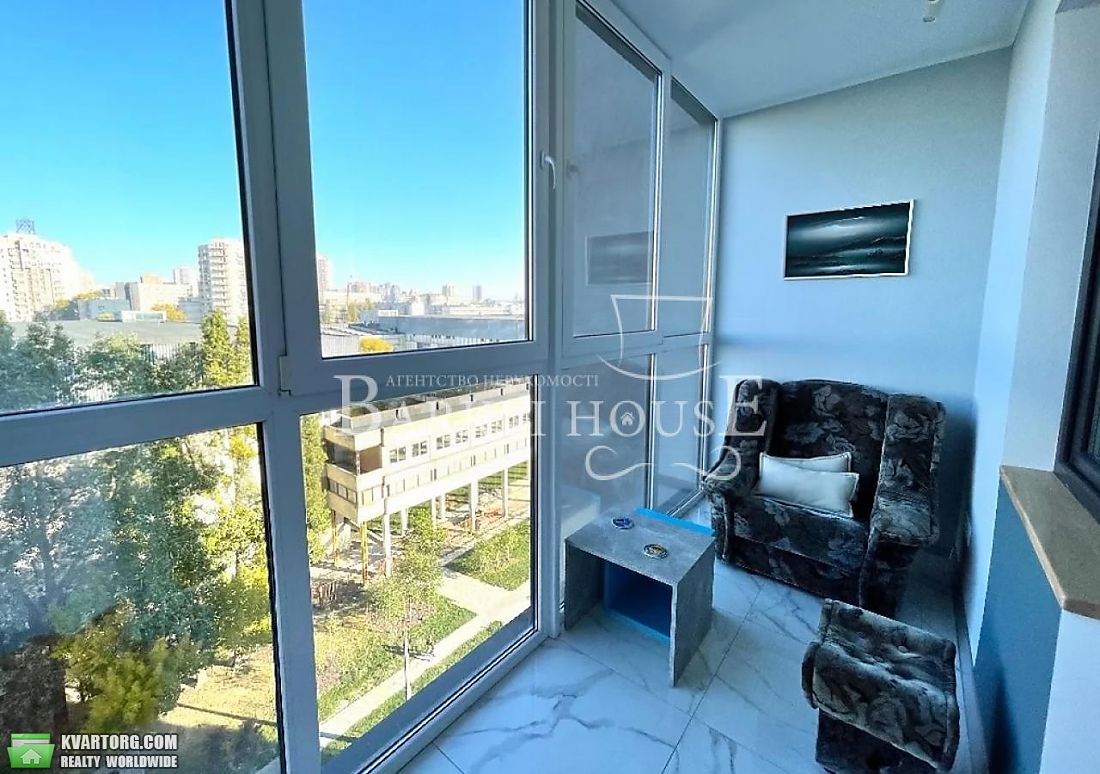 Rent out 3-room apartment. Киев, нижнеключевая — photo 10