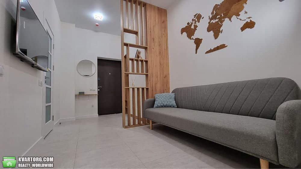 Sell 3-room apartment. Днепропетровск, Комсомольская — photo 1