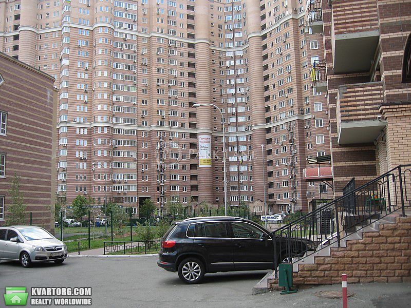 Rent out 1-room apartment. Киев,  Голосеевская — photo 1