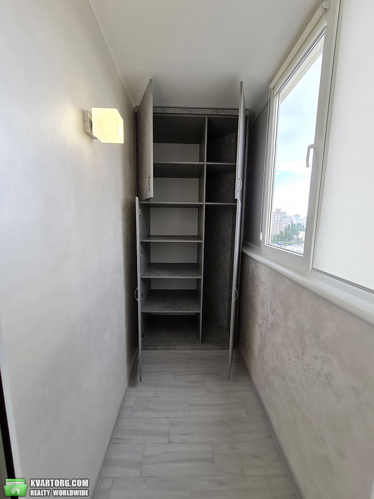 Rent out 3-room apartment. Киев,  Дегтяренко — photo 10