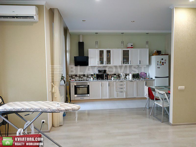 Sell 3-room apartment. Киев,  Щорса — photo 1