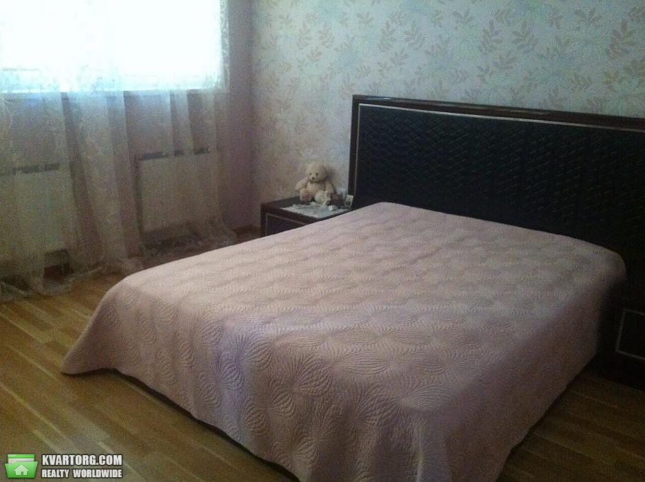 Rent out 2-room apartment. Киев,  Голосеевская — photo 9