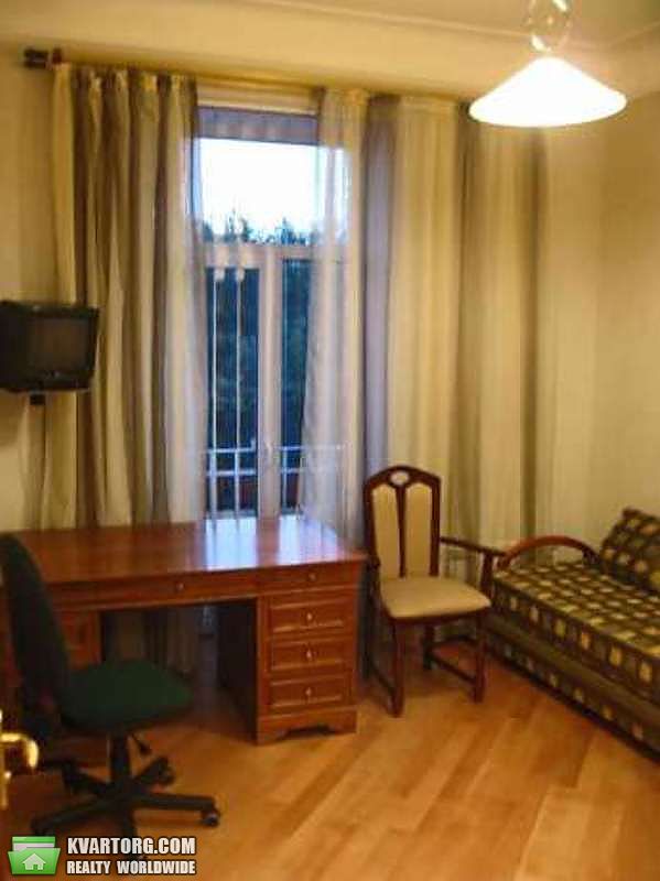 Rent out 3-room apartment. Киев,  Институтская — photo 2