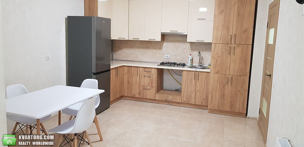 Rent out 2-room apartment. Львов, Шевченка — photo 2