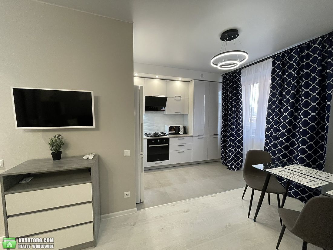 Rent out 1-room apartment. Киевская обл., Волошковая — photo 2