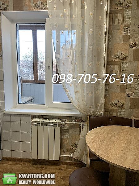 Rent out 1-room apartment. Киев, Печерский спуск — photo 5