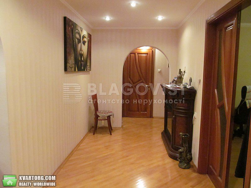 Sell 3-room apartment. Киев,  Декабристов — photo 10