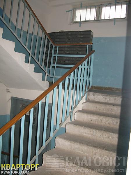 Sell 3-room apartment. Киев,  Курская — photo 1