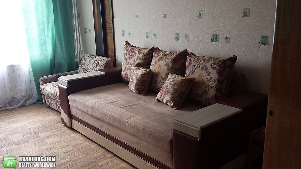 Rent out 1-room apartment. Киев,  Героев Сталинграда пр — photo 4