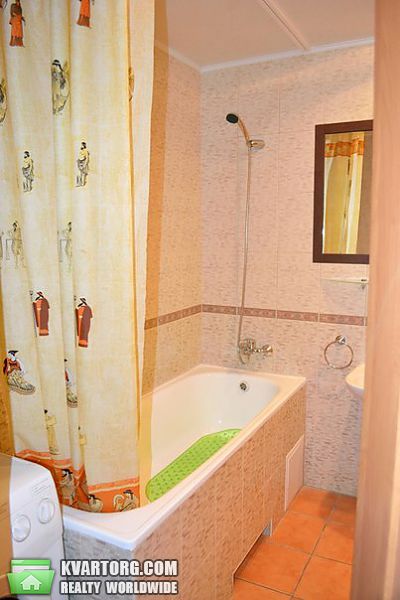 Rent out 1-room apartment. Киев, Урловская — photo 7