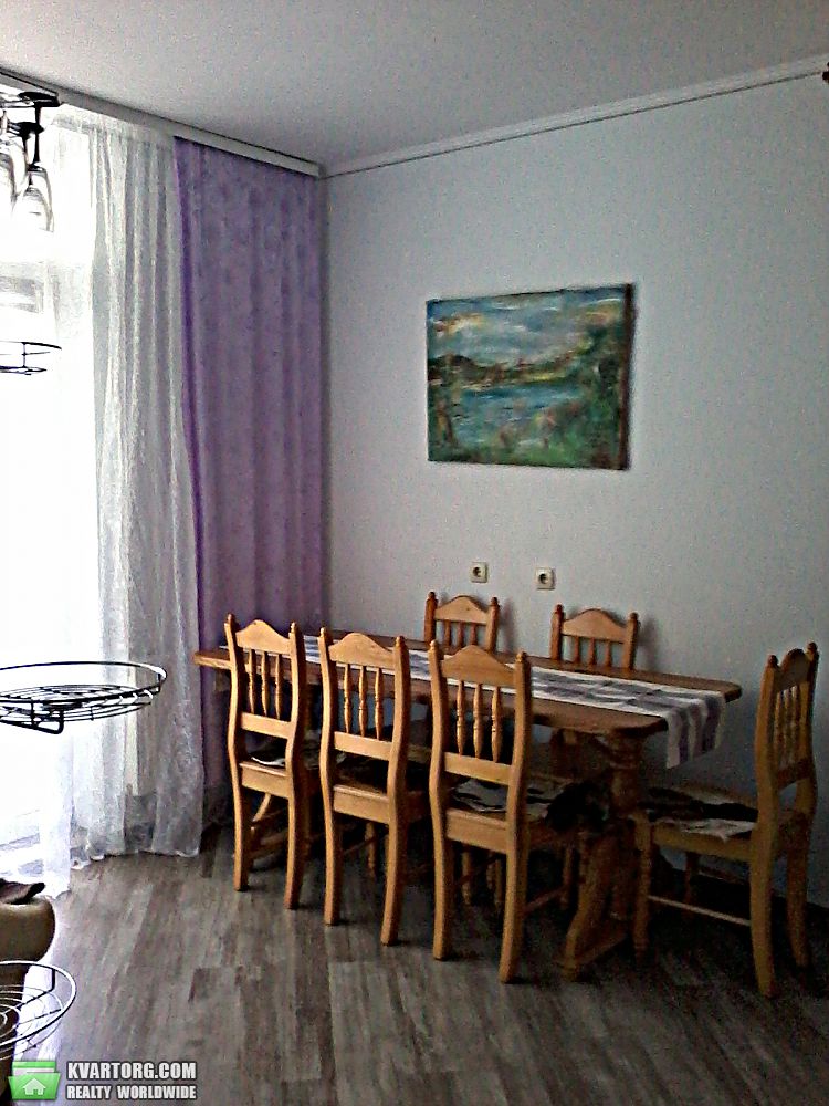 Rent out 2-room apartment. Киев,  Вышгородская — photo 3