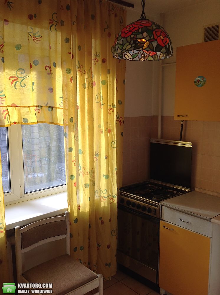Rent out 1-room apartment. Киев, Златоустівська — photo 2