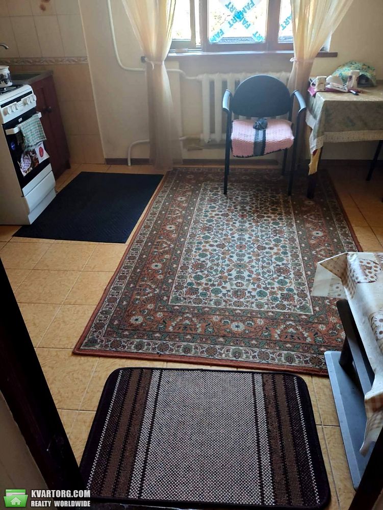 Rent out room. Киев, Зодчих — photo 10