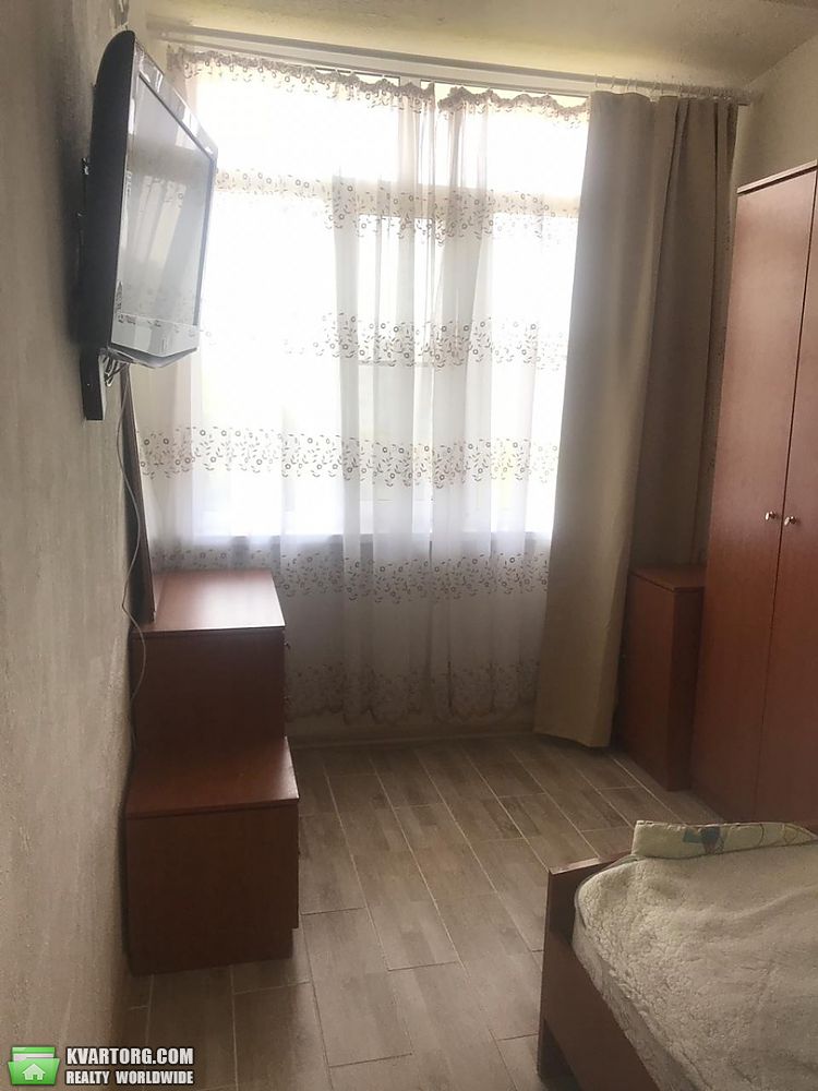 Rent out 1-room apartment. Киев, Бульвар Леси Украинки — photo 4