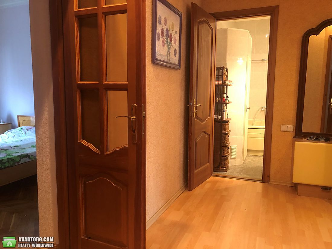 Sell 3-room apartment. Киев,  Институтская — photo 4