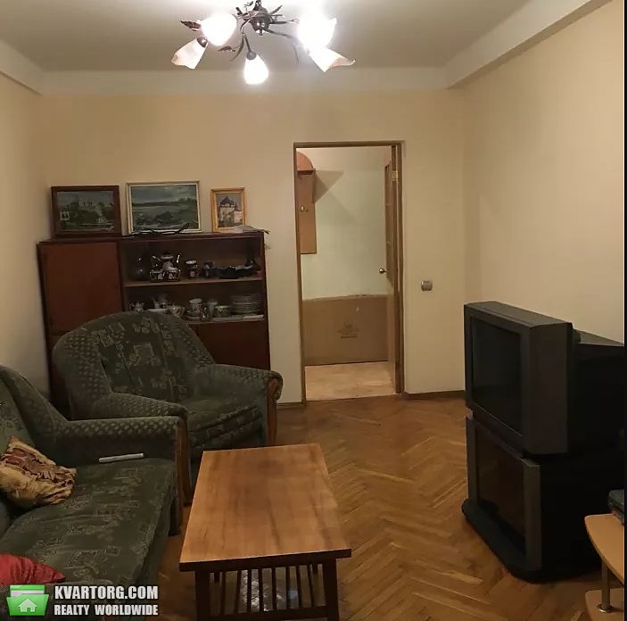 Rent out 3-room apartment. Киев,  Энтузиастов — photo 3