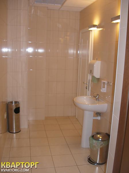 Rent out shop. Киев,  Верхний Вал — photo 2