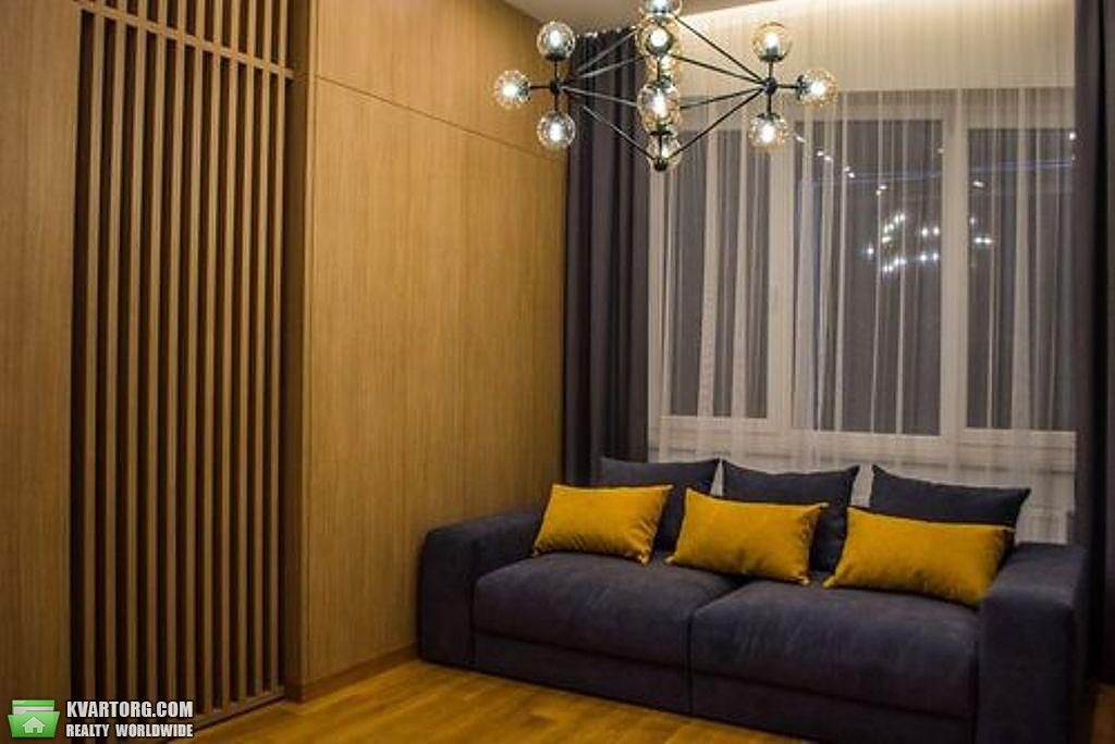 Rent out 2-room apartment. Киев,  Леси Украинки бул — photo 1