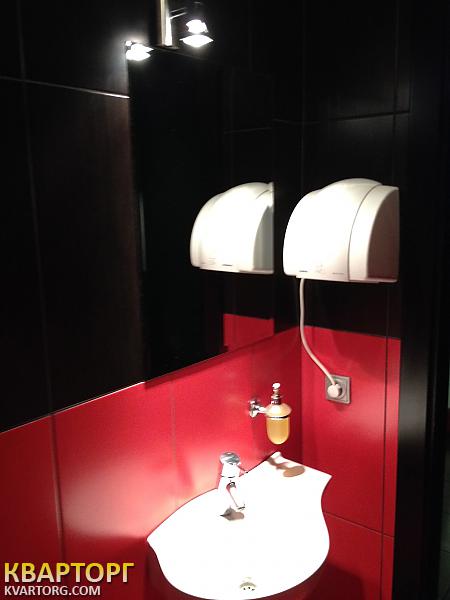 Rent out office. Киев,  Владимирская — photo 1